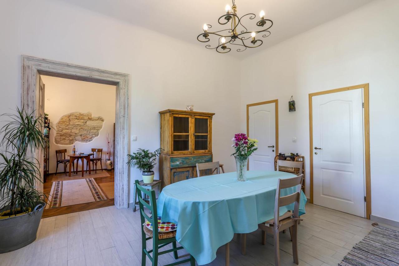 Cote Ensoleille Apartment Пула Екстериор снимка