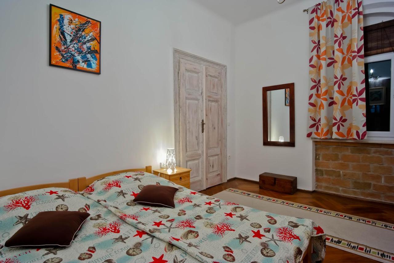 Cote Ensoleille Apartment Пула Екстериор снимка